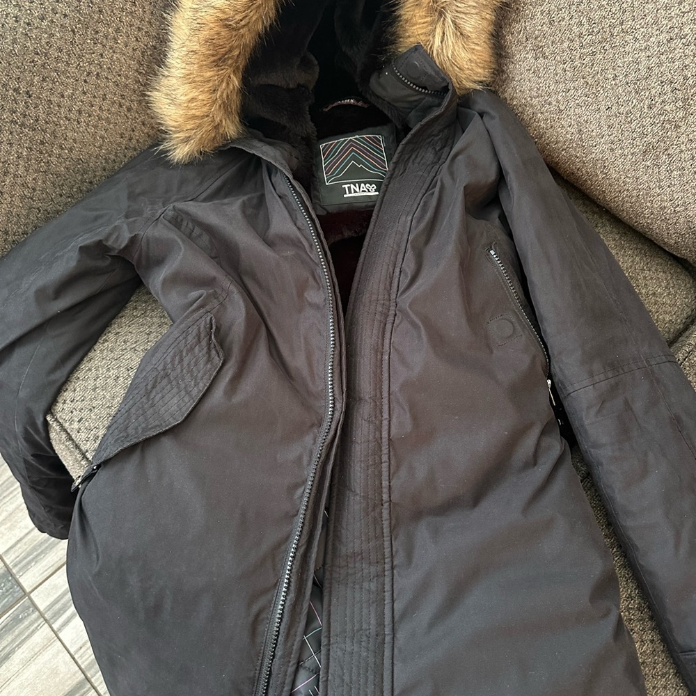TNA Black Puffer Jacket Weather-Resistant